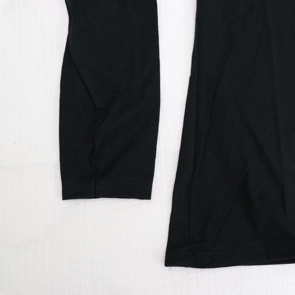 *LAST* (Small)'Social Distancing Expert' Tee - Picture 4 of 5